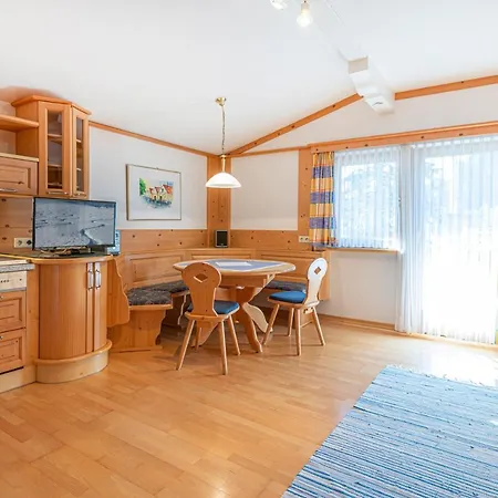 Haus Niederoesterreich * Kirchberg in Tirol